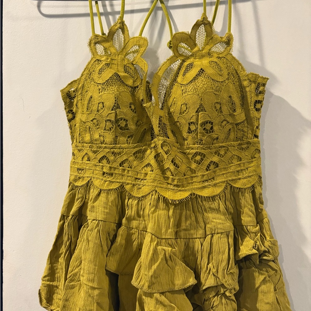 Zenana Yellow Lace Floral Dress NWOT
